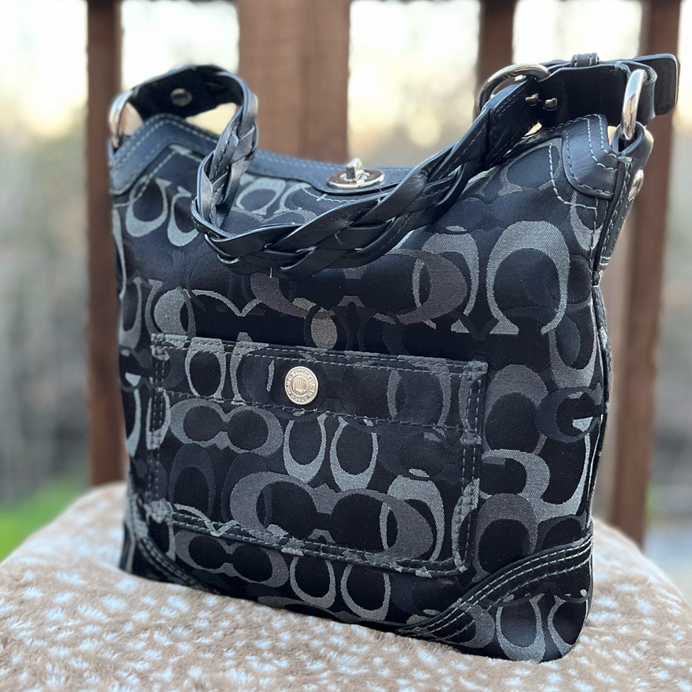 COACH Chelsea Optic Signature Hobo Bag, No. 10990 - Picture 10 of 12